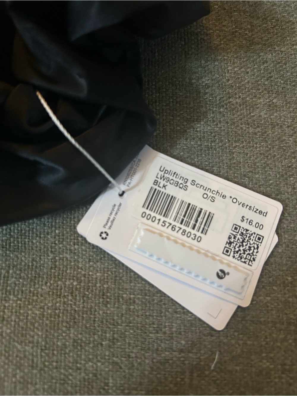 lululemon athletica Clear Everyday Belt Bag, Scrunchie, and Socks Bundle - Picture 2 of 4